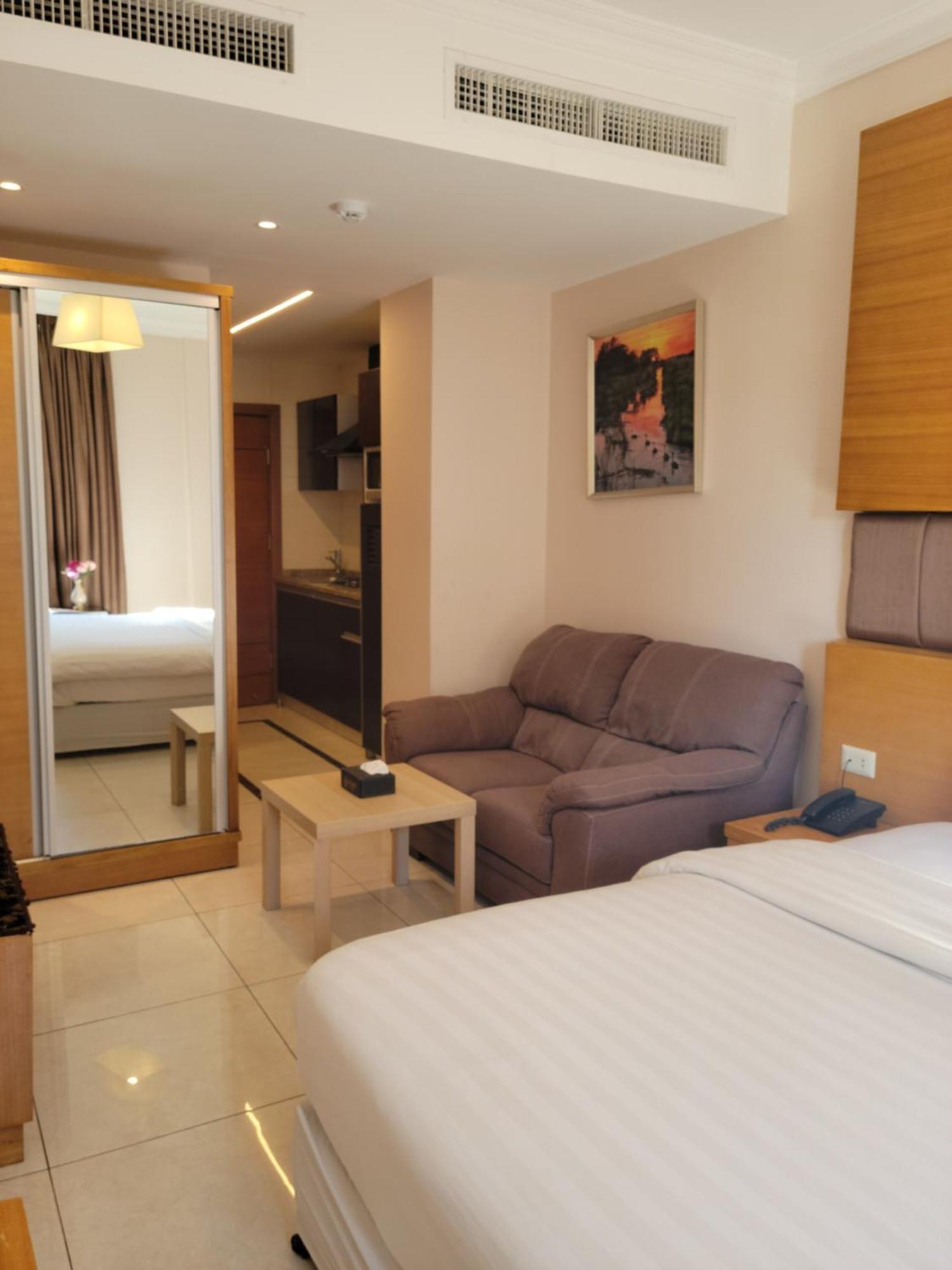 Big Ben Hotel Suites Амман Экстерьер фото