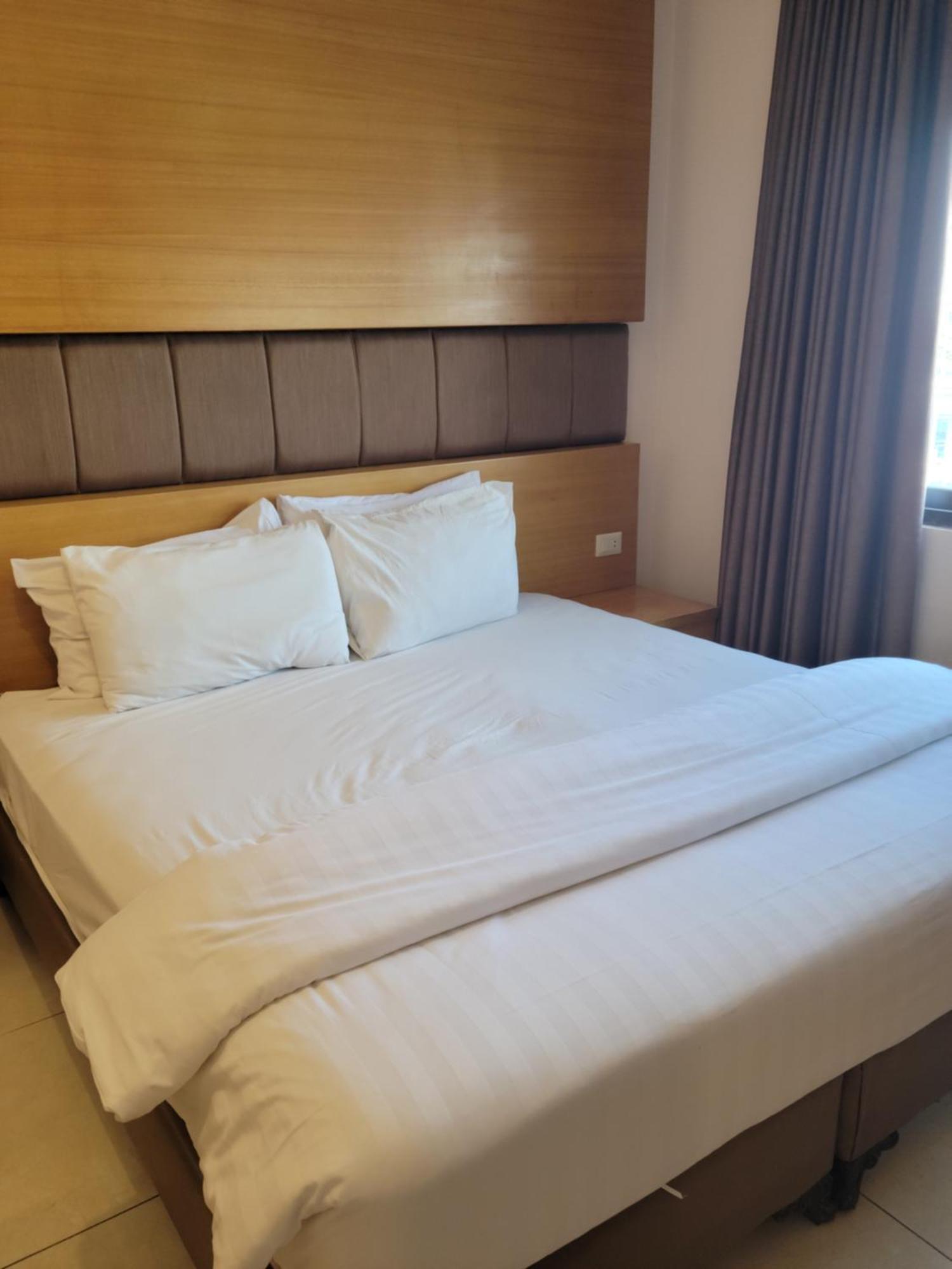 Big Ben Hotel Suites Амман Экстерьер фото