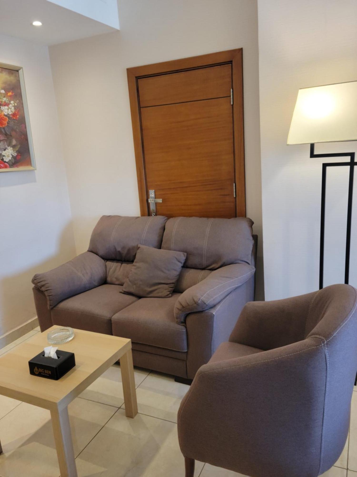 Big Ben Hotel Suites Амман Экстерьер фото