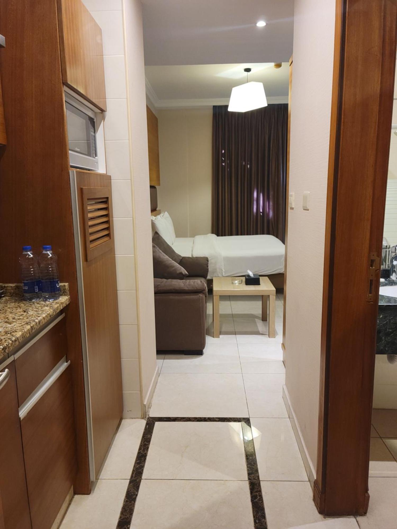Big Ben Hotel Suites Амман Экстерьер фото