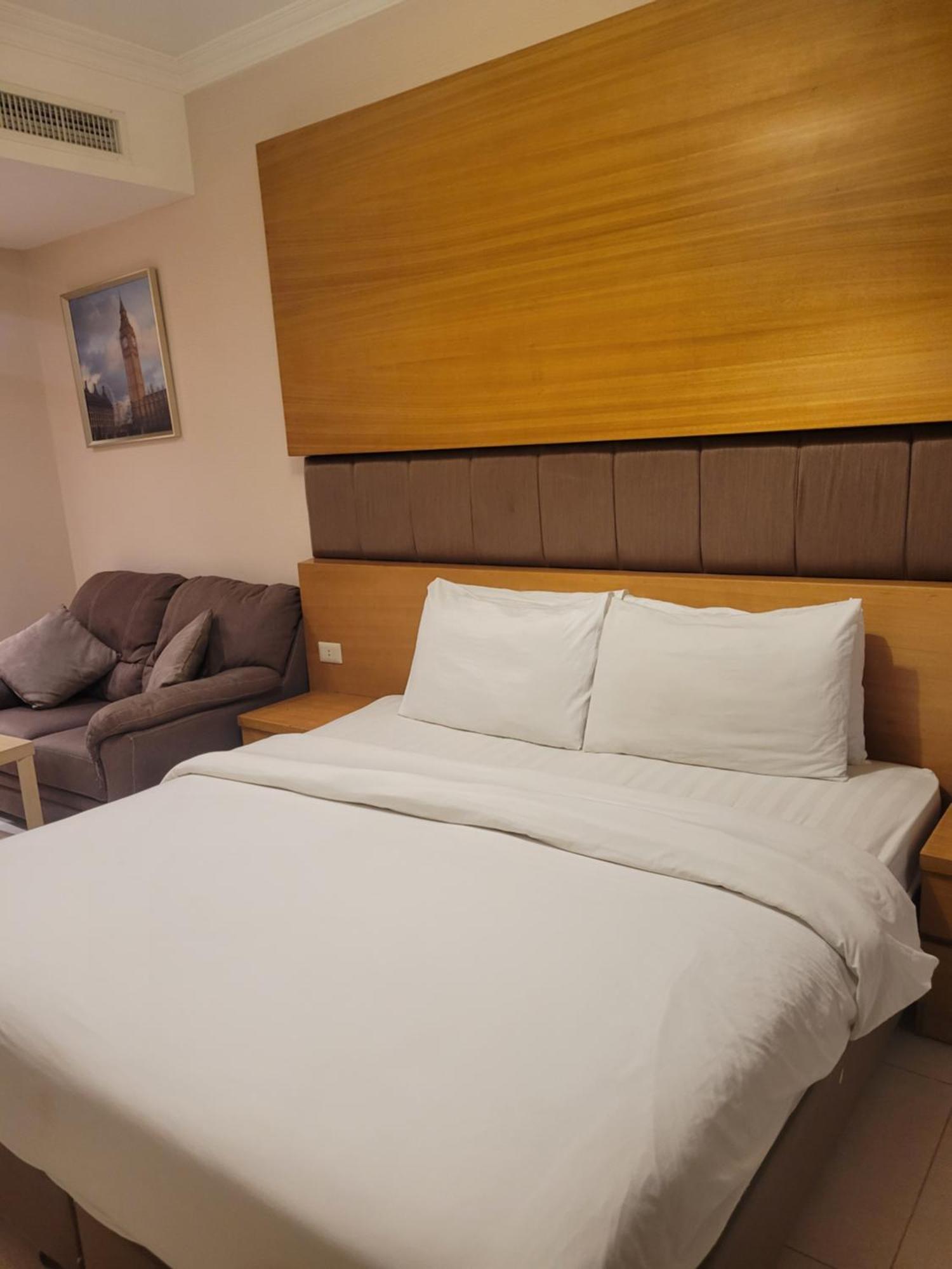 Big Ben Hotel Suites Амман Экстерьер фото