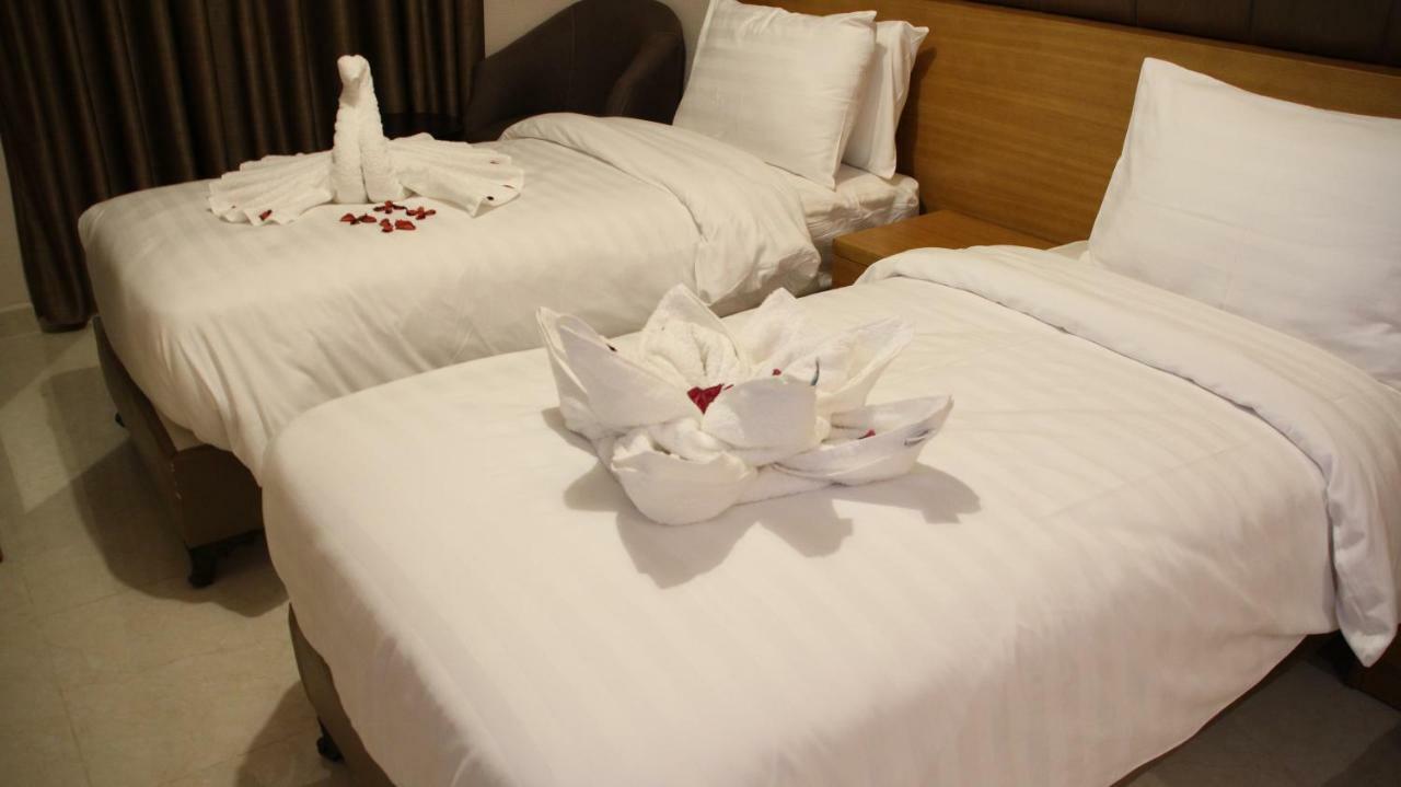 Big Ben Hotel Suites Амман Экстерьер фото